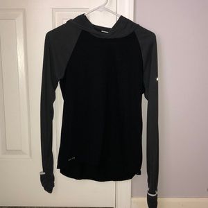 NIKE RUNNING LONGSLEEVE SHIRT